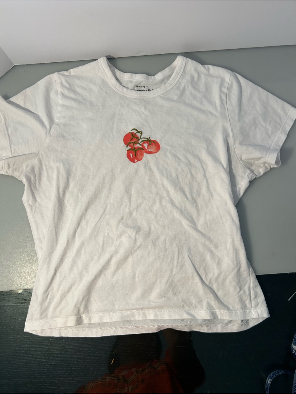 abercrombie and fitch tomato print skimming tee